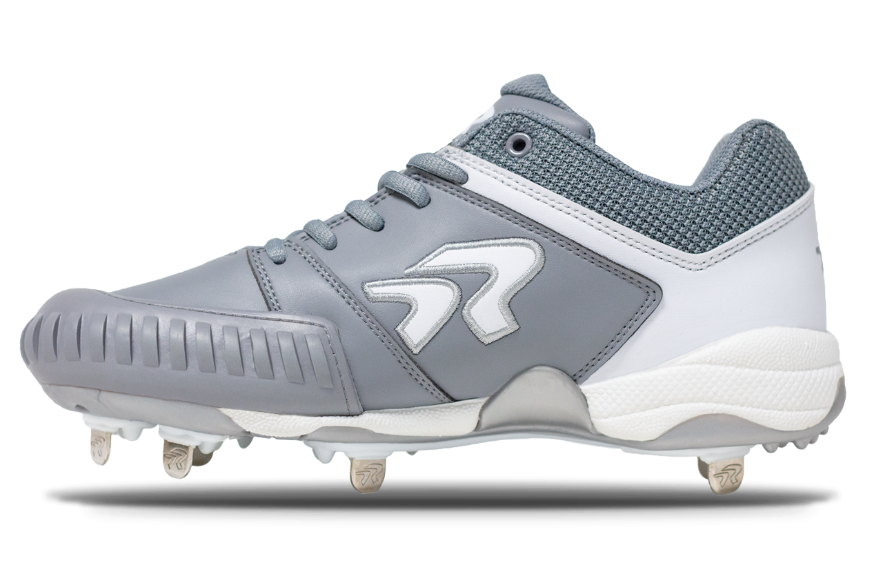 Women's Flite Metal Softball Cleats with Pitching Toe Comro